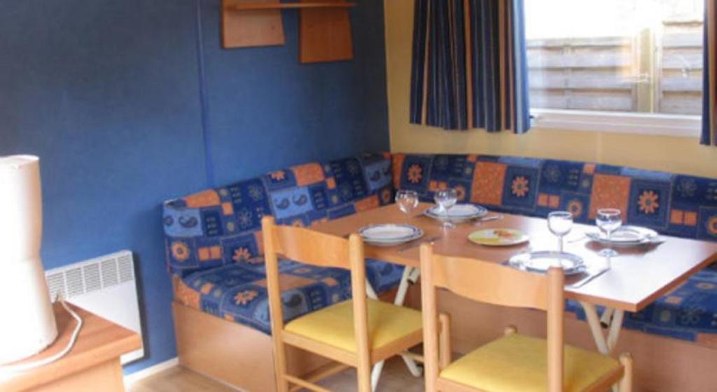 Camping Des Rochers Des Parcs Hotel Clécy Стая снимка