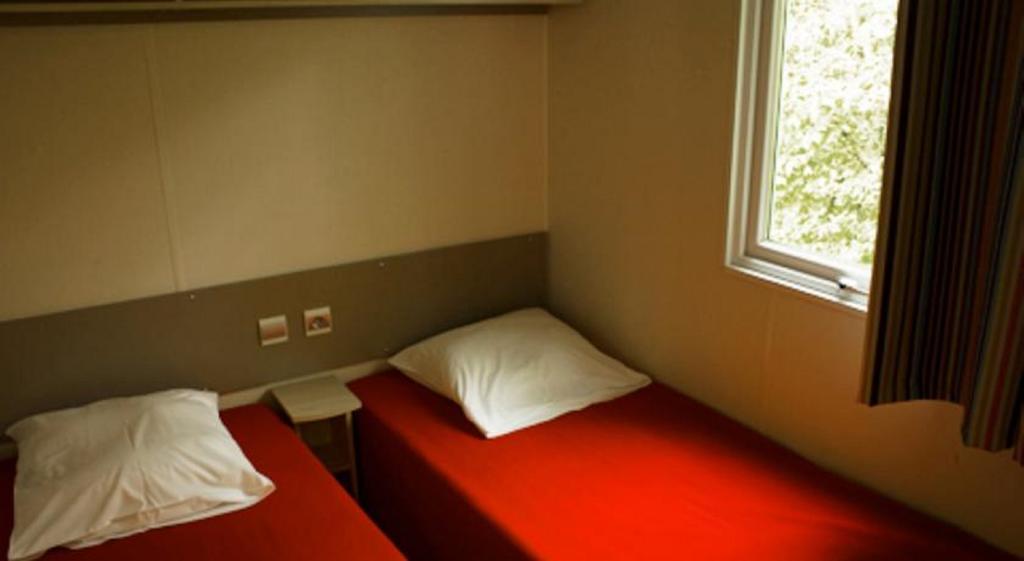 Camping Des Rochers Des Parcs Hotel Clécy Стая снимка
