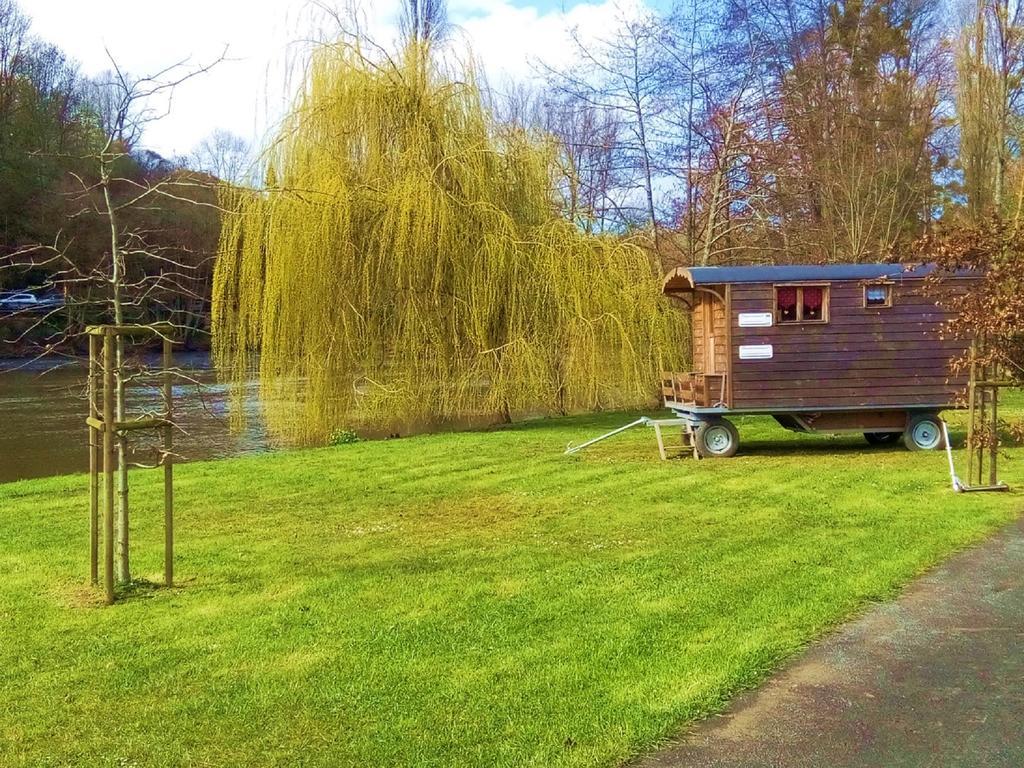 Camping Des Rochers Des Parcs Hotel Clécy Екстериор снимка