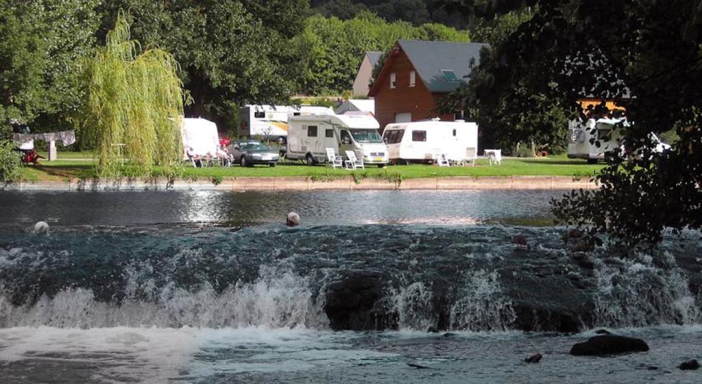 Camping Des Rochers Des Parcs Hotel Clécy Екстериор снимка